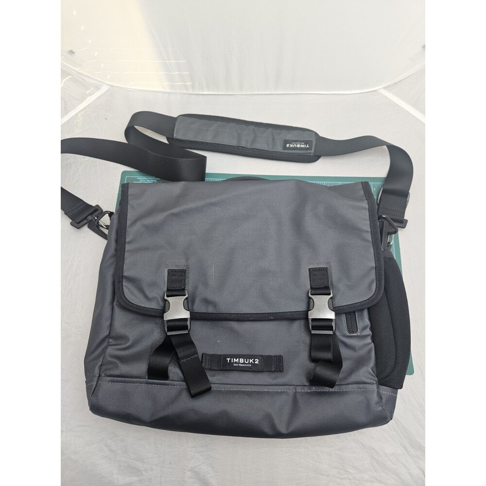 Timbuk2 San Francisco Closer Laptop Messenger Bag Metal Buckles Black/Gray